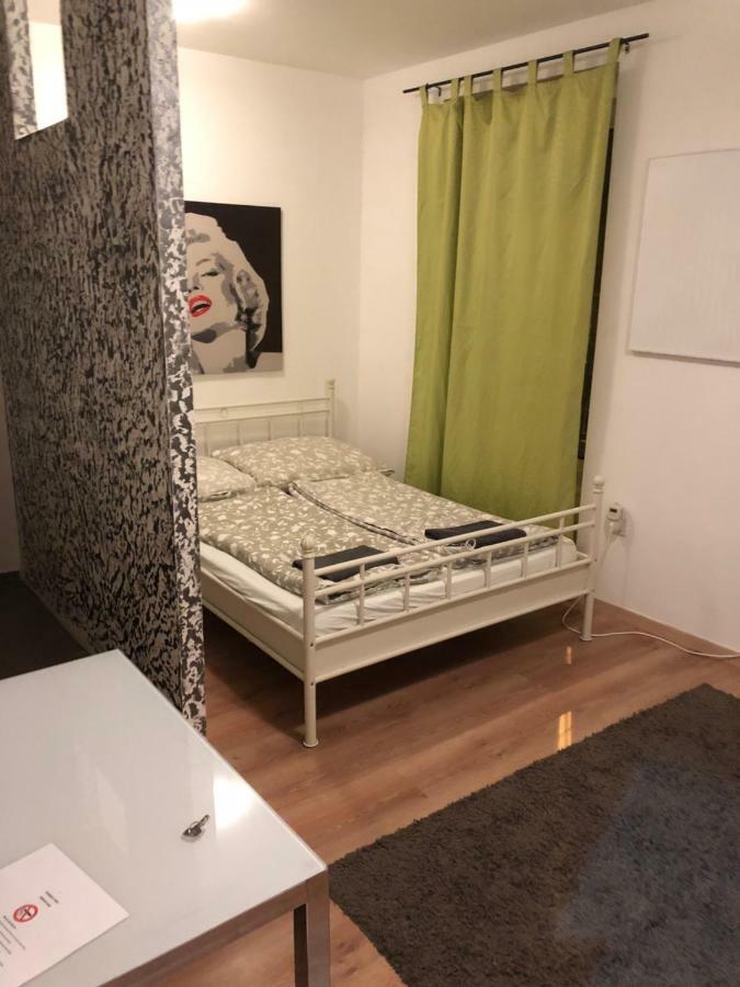 Arbeiterwohnungen Graz Hauptbahnhof Buitenkant foto